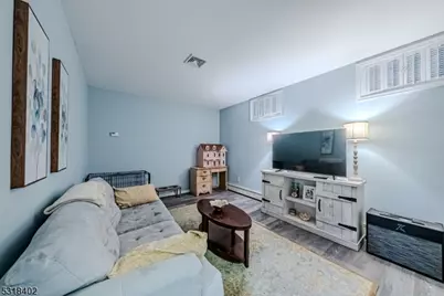 6 Magnolia Ln, Caldwell, NJ 07006 - Photo 3