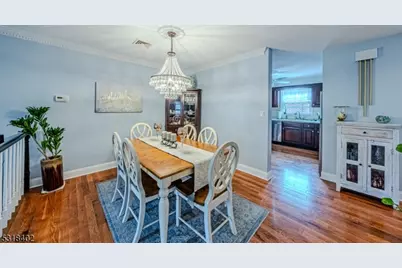 6 Magnolia Ln, Caldwell, NJ 07006 - Photo 13