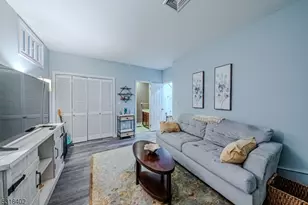 6 Magnolia Ln, Caldwell, NJ 07006 - Photo 5