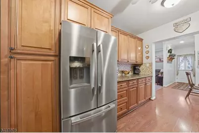 9 Vreeland Ave, East Rutherford, NJ 07073 - Photo 5