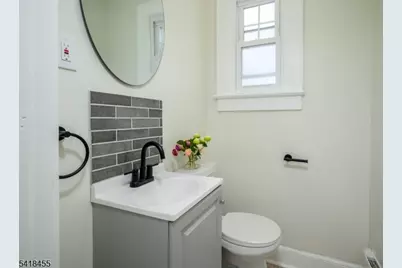 153 Clairmont Ter, Orange, NJ 07050 - Photo 9