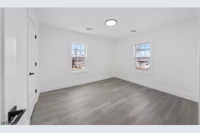 43 S Michigan Ave, Kenilworth, NJ 07033 - Photo 9