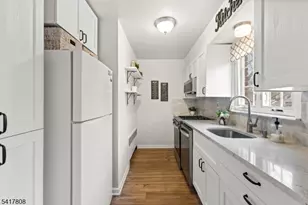 9 Wedgewood Dr Unit, Verona, NJ 07044 - Photo 3