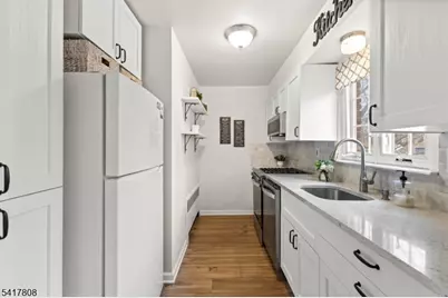 9 Wedgewood Drive, Unit #93, Verona, NJ 07044 - Photo 3