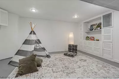 82 Essex Ave, Glen Ridge, NJ 07028 - Photo 25