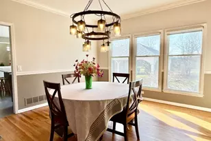 36 Poling Farm Ct, Montgomery Township, NJ 08502 - Photo 9