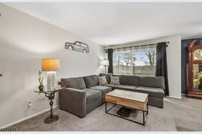 47 Sam Bonnell Dr, Union Township, NJ 08809 - Photo 7