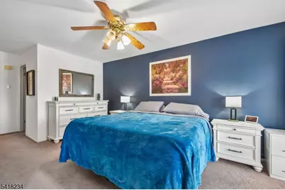 47 Sam Bonnell Dr, Union Township, NJ 08809 - Photo 15