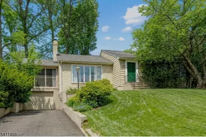 1060 Sunny Slope Dr, Mountainside, NJ 07092 - Photo 21