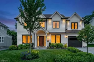 32 Garibaldi St, Bernardsville, NJ 07924 - Photo 1