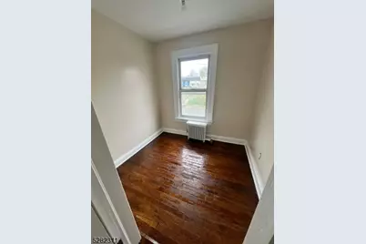 363 E Milton Ave, Rahway, NJ 07065 - Photo 13