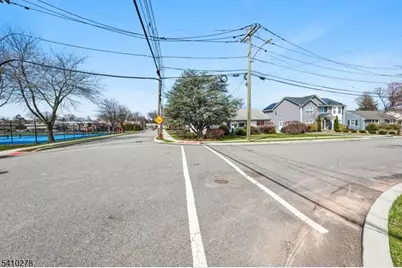 4 Oak Ridge Rd, Clifton, NJ 07013 - Photo 13