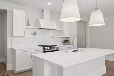 102 Iris Court, Warren Township, NJ 07059 - Photo 13