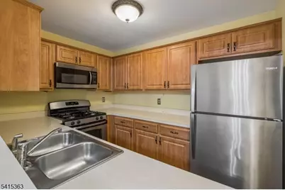 17 Mews Ln #17, South Orange, NJ 07079 - Photo 5