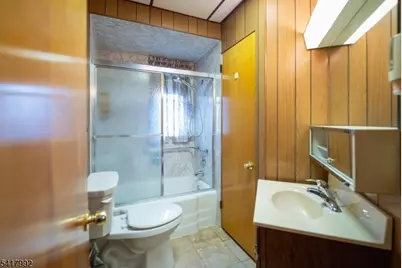 2 Wilson St, Phillipsburg, NJ 08865 - Photo 23