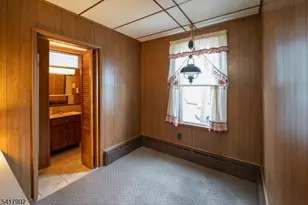 2 Wilson St, Phillipsburg, NJ 08865 - Photo 17