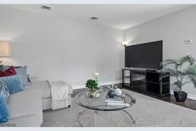 17 Garden St, East Hanover Township, NJ 07936 - Photo 11