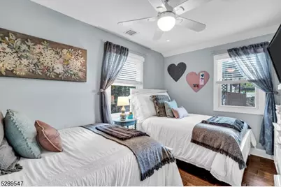 423A Lakeside Blvd, Hopatcong, NJ 07843 - Photo 33