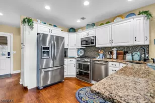 423A Lakeside Blvd, Hopatcong, NJ 07843 - Photo 11