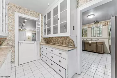 238 Elmwynd Dr, City Of Orange Twp., NJ 07050 - Photo 15