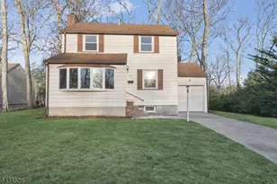 77 Chestnut Dr, Wayne, NJ 07470 - Photo 25