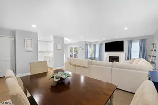 39 Carey Arthur Dr, Wayne, NJ 07470 - Photo 9