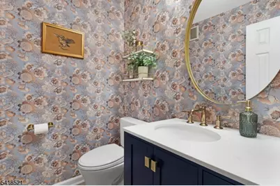 39 Carey Arthur Drive, Wayne, NJ 07470 - Photo 7