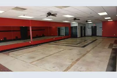 1966 Washington Valley Rd, Bridgewater, NJ 08836 - Photo 3