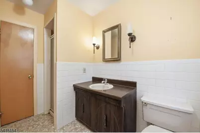 198 Lambert St, Cranford Township, NJ 07016 - Photo 15