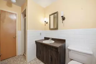 198 Lambert St, Cranford Township, NJ 07016 - Photo 15