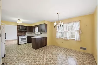 198 Lambert St, Cranford Township, NJ 07016 - Photo 7