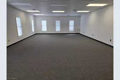 160 Main St, Flemington, NJ 08822 - Photo 3