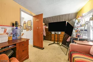 2397 Seymour Ave, Union Township, NJ 07083 - Photo 15