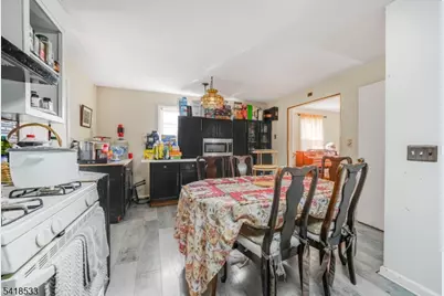 2397 Seymour Ave, Union Township, NJ 07083 - Photo 7