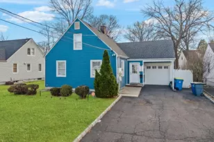 335 Glendale Rd, North Plainfield, NJ 07063 - Photo 1