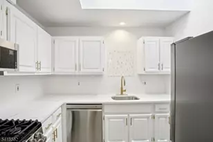 66 Park Ave, Park Ridge, NJ 07656 - Photo 7