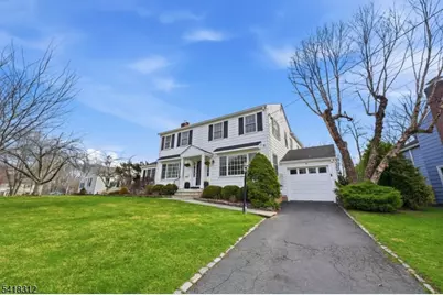 8 Dunnder Dr, Summit, NJ 07901 - Photo 3