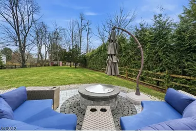 8 Dunnder Dr, Summit, NJ 07901 - Photo 17