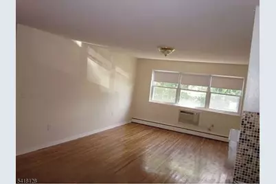 220 W Sumner Ave #101, Roselle Park, NJ 07204 - Photo 5