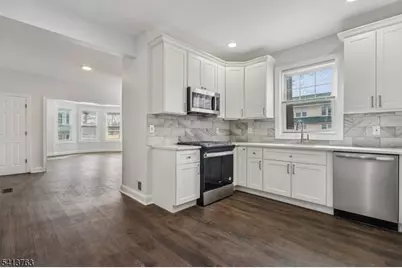 45 Durand Pl, Irvington, NJ 07111 - Photo 9