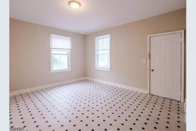 88 Trinity St, Newton, NJ 07860 - Photo 5