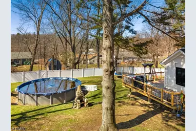 208 Annisquam Rd, Vernon, NJ 07422 - Photo 7