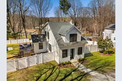 208 Annisquam Rd, Vernon, NJ 07422 - Photo 5