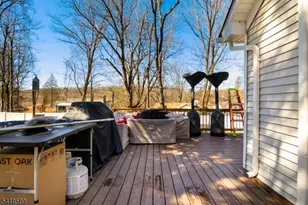 208 Annisquam Rd, Vernon, NJ 07422 - Photo 19