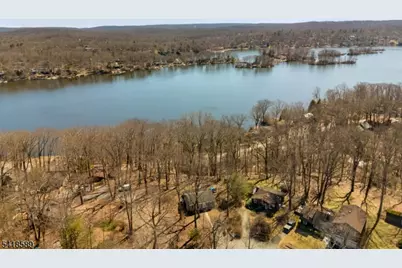 208 Annisquam Rd, Vernon, NJ 07422 - Photo 9