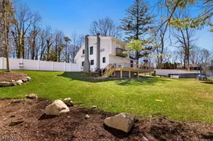 208 Annisquam Rd, Vernon, NJ 07422 - Photo 13