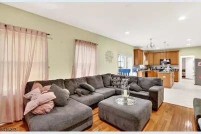 127 Churchill Ave, Franklin Township, NJ 08873 - Photo 15