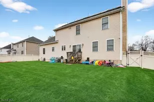 127 Churchill Ave, Franklin Township, NJ 08873 - Photo 5