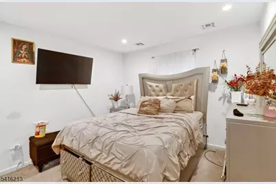 127 Churchill Ave, Franklin Township, NJ 08873 - Photo 23