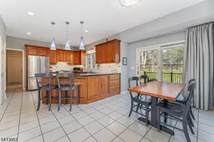 4 Cheshire Ct, Clinton Township, NJ 08833 - Photo 11